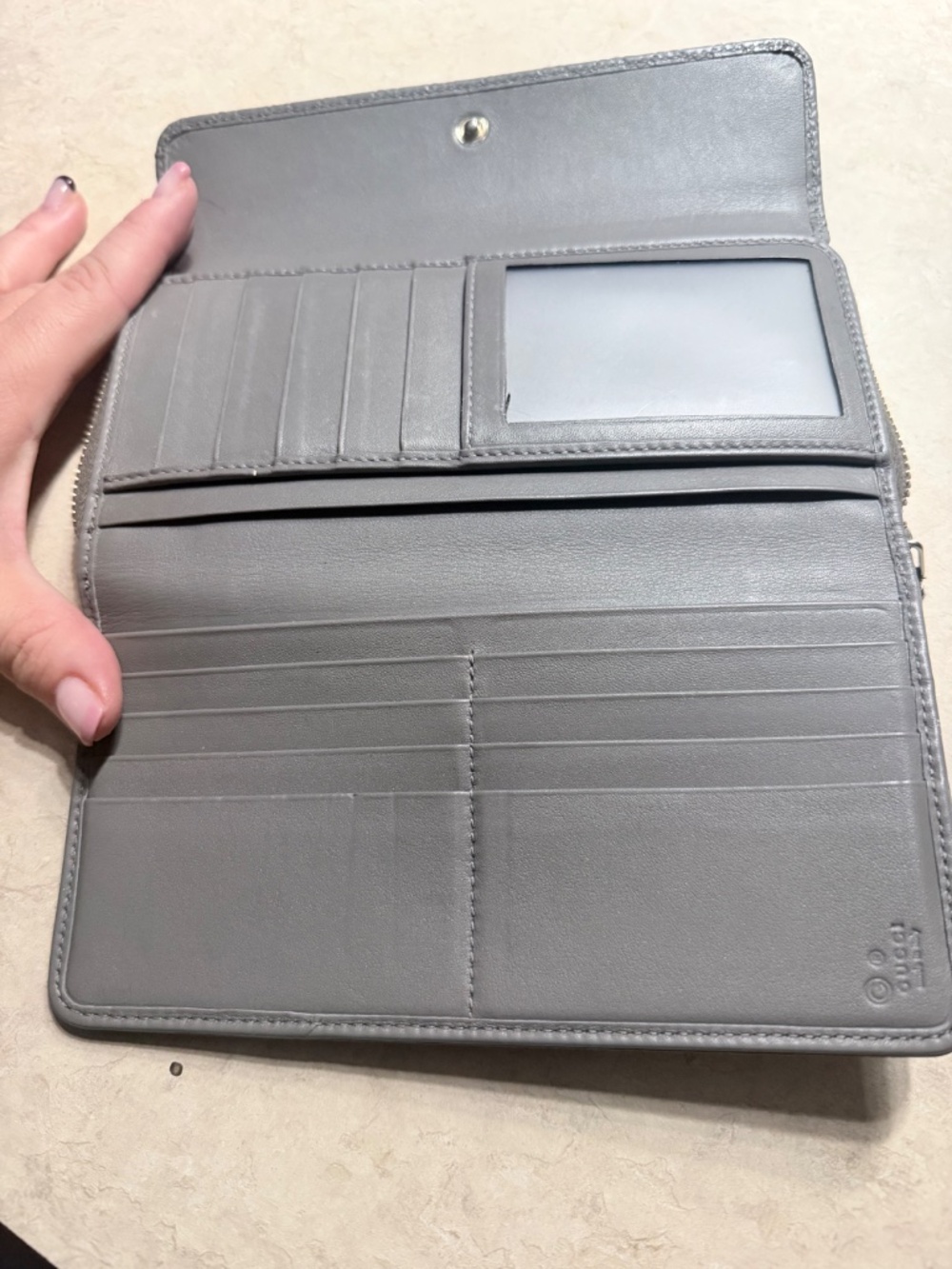 Gucci Wallet - Picture 2 of 5